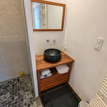 Appartement Spacieux T2 Avec Vue Beffroi